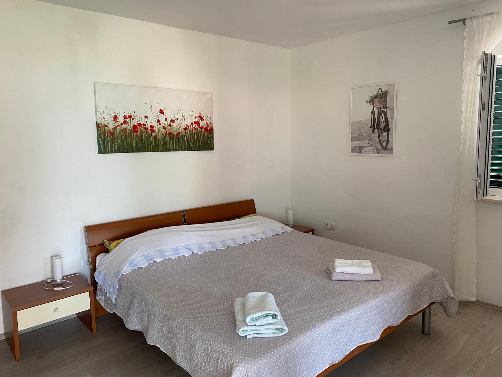 Merla Trogir Buitenkant foto