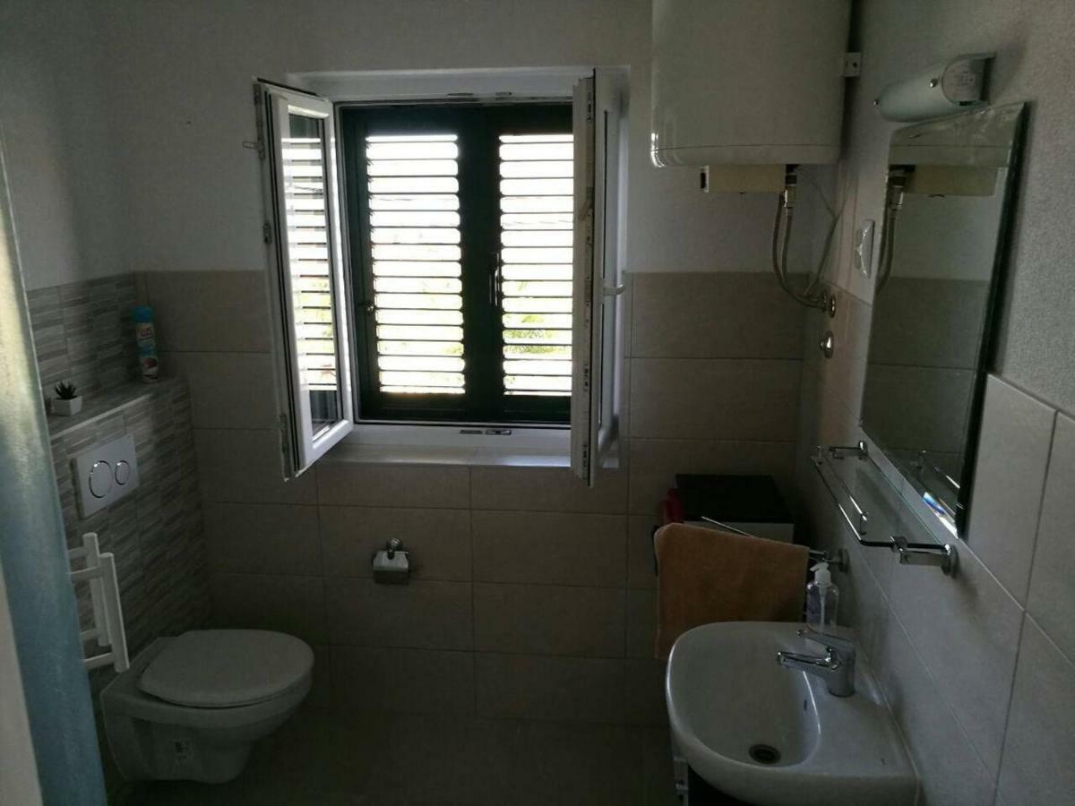 Merla Trogir Buitenkant foto
